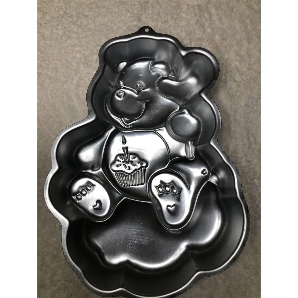 Vintage 1983 Wilton Care Bears Bear Shape Cake Pan #2105-1793 Retired Pre Owned